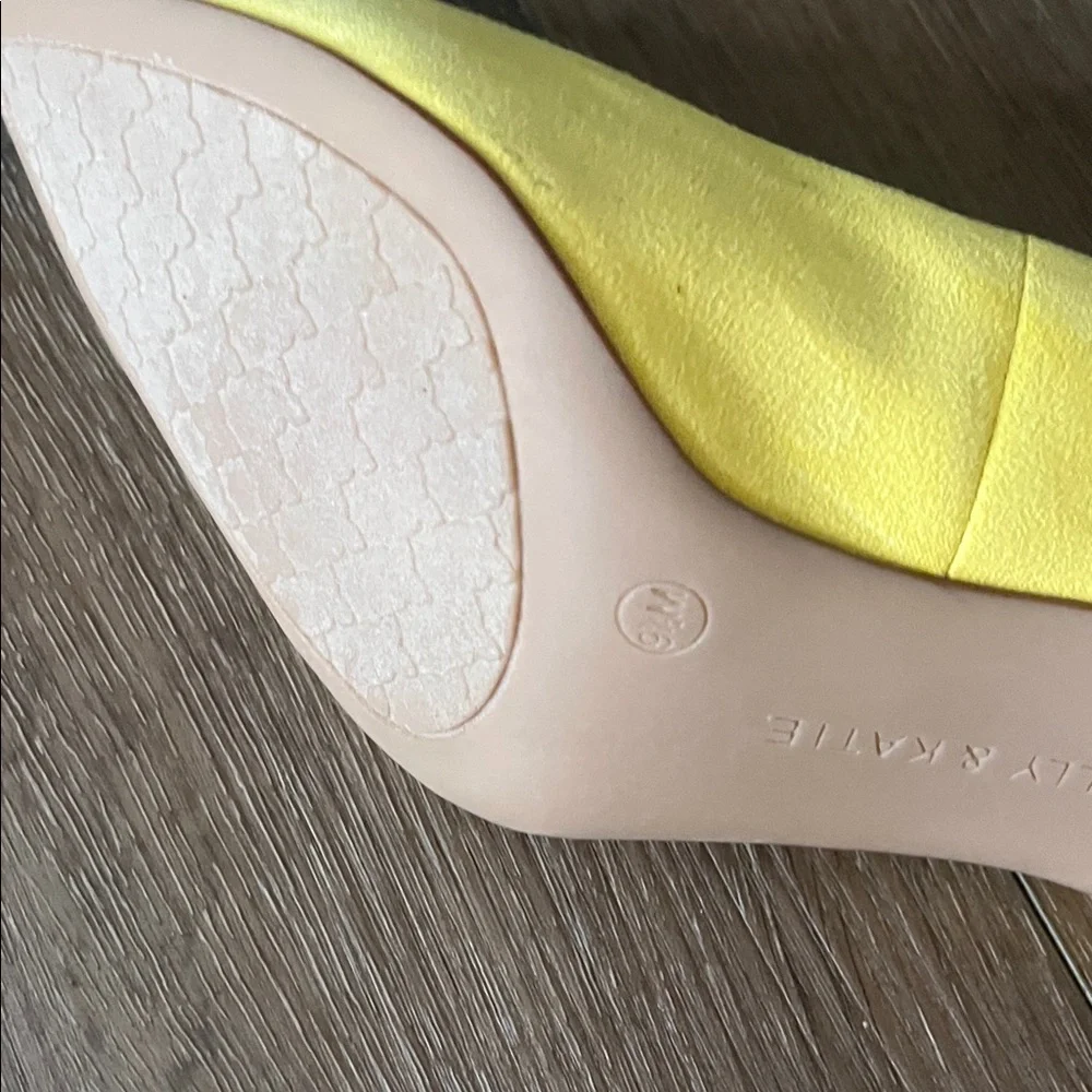NWOB! Kelly & Katie Bright Yellow Suede Heels